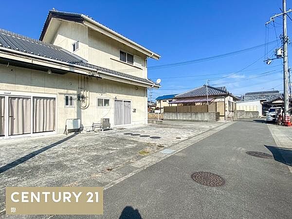 学区の田中小学校は約848m（徒歩約10分）、打田中学校は約885m（徒歩約11分）