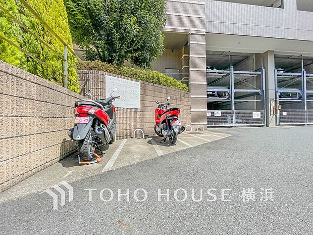 バイク置き場もございます。