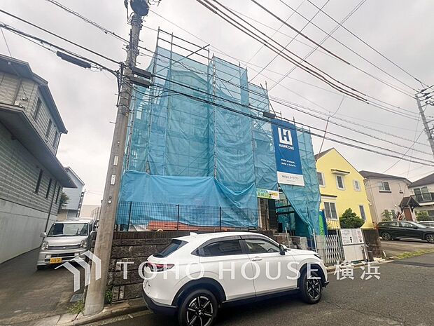 良質な環境に暮らす永住の邸がここに誕生します。（2024年4月撮影）（2号棟）