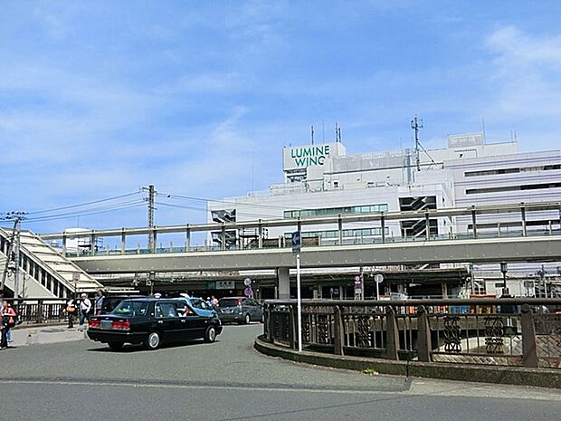 大船駅　3200m　4路線利用可能なビッグターミナル。駅前には大規模に広がる商店街で毎日賑わっています。  