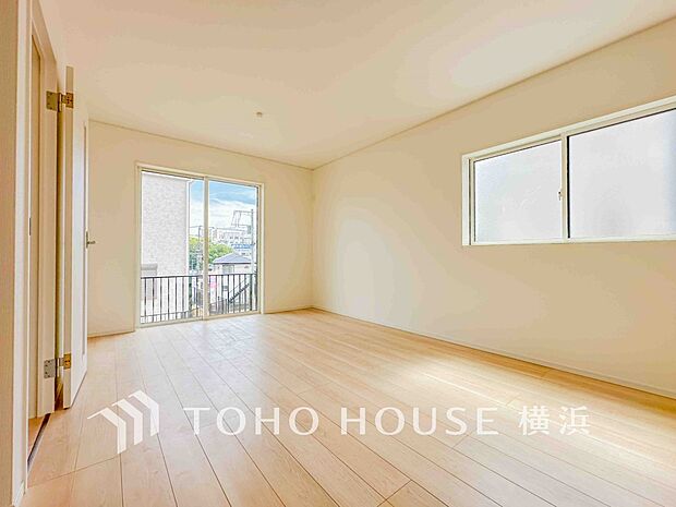 和やかで洗練された空間の演出。寛ぎとコミュニケーションを育む居心地のよい場所。