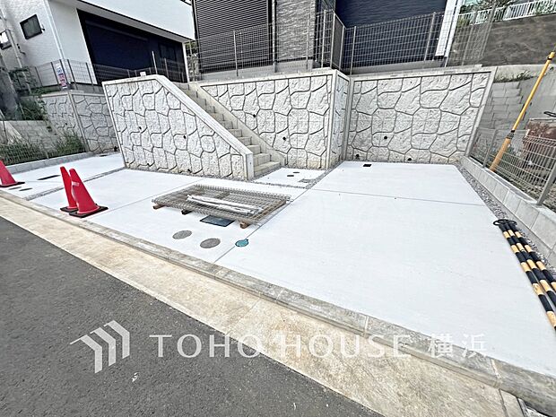 敷地内に駐車スペースがあると、日々の暮らしのをスムーズに運ぶ事が出来ます。