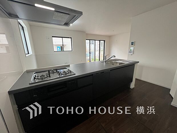 快適な日常を支える機能性と強さがひとつになったキッチンです。