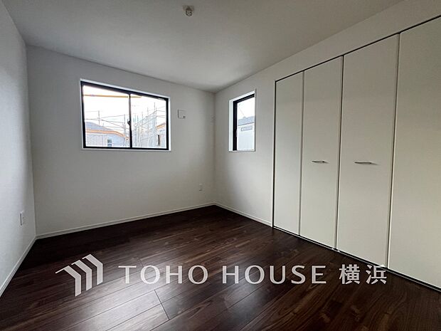 感性を育むプライベートルームはシンプルでスマートな空間。