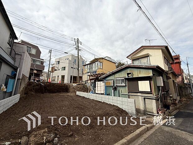 生活利便に優れた住環境に立地し、ゆとりある生活が送れます。（2025年1月撮影）