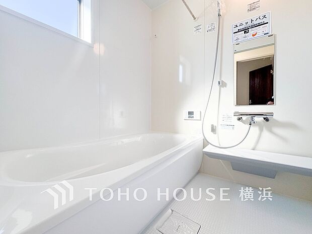 すっきりとした清潔感が感じられ、心身をリフレッシュできる寛ぎを深めてくれるスペースです。