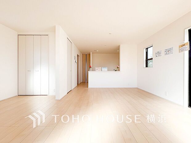 話に夢中になりすぎて、ついつい時を忘れてしまう。そんな束の間の幸せを感じさせてくれる場所。