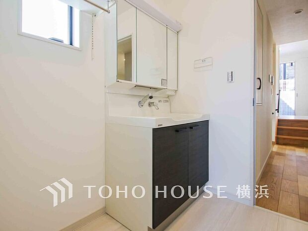 ご家族の1日が始まり、1日の終わりを締めくくる洗面空間。