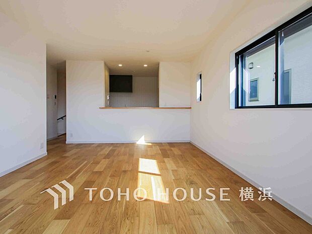 ここはみんなが集い、食事と楽しい会話が始まるスペース。