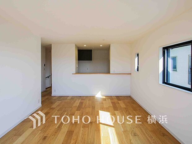 対面キッチンでリビングのご家族と会話を楽しみながらお料理できます。