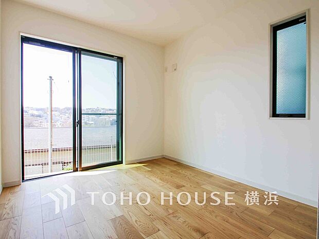 通風・採光にも優れ、心地よい光と風があふれています。