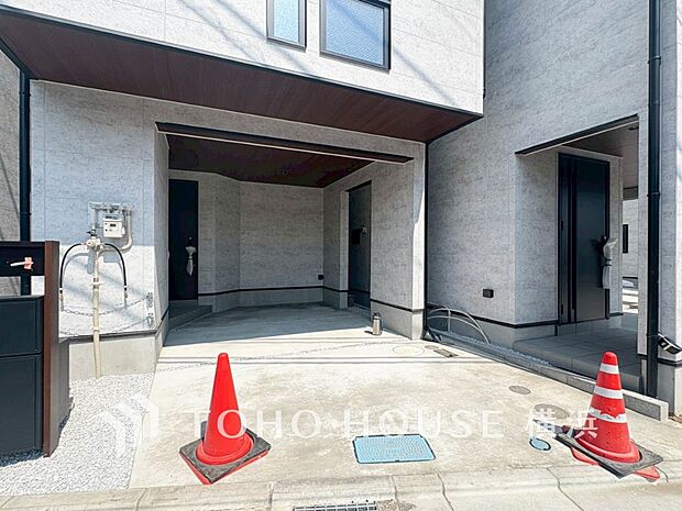 敷地内に駐車スペースがあると、日々の暮らしのをスムーズに運ぶ事が出来ます。