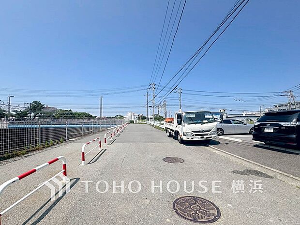 時間のゆとりと空間、爽やかな陽光がもたらす光と風を贅沢なまでに感じる暮らしが始まります。