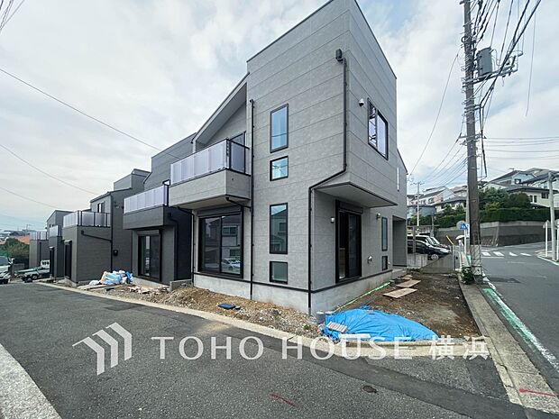 時間のゆとりと空間、爽やかな陽光がもたらす光と風を贅沢なまでに感じる暮らしが始まります。