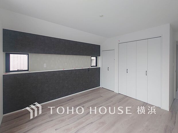 子供部屋や書斎にちょうどよい広さになっています。自分時間を快適に過ごすプライベートルーム。（1号棟）