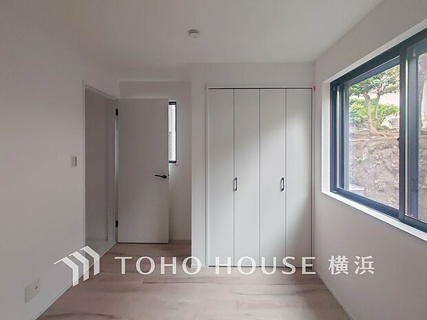 通風・採光にも優れ、プライベートな自分時間を快適に過ごせるお部屋。(1号棟)