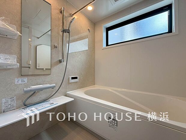 一日の疲れが癒される優雅な時間を堪能できるゆとりあるバスルームです。