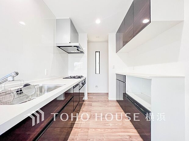 快適な日常を支える機能性と強さがひとつになったキッチンです。(3号棟)