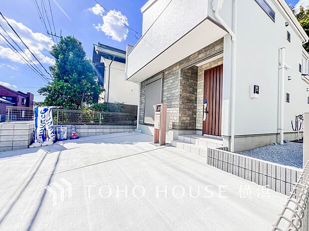 敷地内に駐車スペースがあると、日々の暮らしのをスムーズに運ぶ事が出来ます。