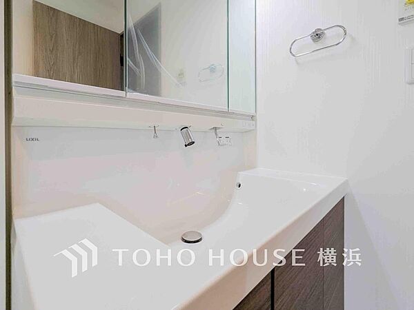 ご家族の1日が始まり、1日の終わりを締めくくる洗面空間。