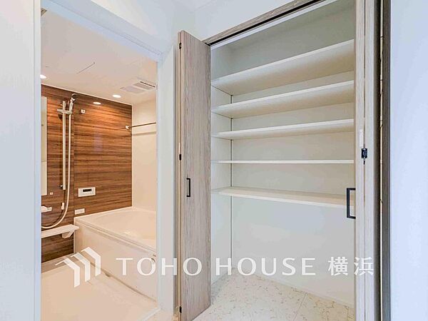 住まいの快適性を左右する収納は欲しい場所に使い勝手のよい収納を確保しています。