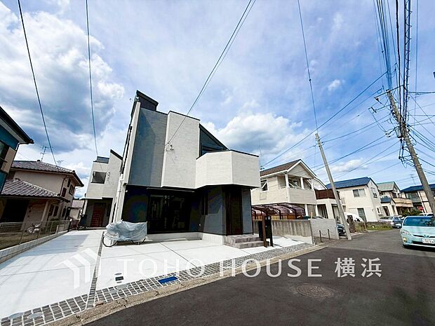 敷地内に駐車スペースがあると、日々の暮らしのをスムーズに運ぶ事が出来ます。