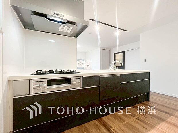 快適な日常を支える機能性と強さがひとつになったキッチンです。