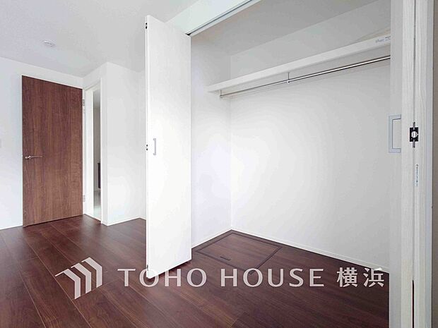 大容量の収納スペースで住空間はスッキリ広々。 1号棟 