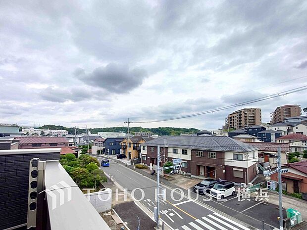 開放的で気持ちの良い眺望と青い空を満喫できます。