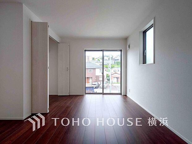 穏やかな寛ぎを届ける上質仕様のお部屋。自分時間を充実させながら心豊かにできるプライベート空間。