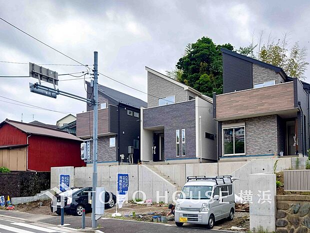 敷地内に駐車スペースがあると、日々の暮らしのをスムーズに運ぶ事が出来ます。