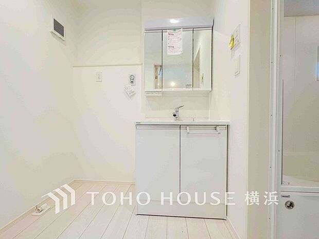 ご家族の1日が始まり、1日の終わりを締めくくる洗面空間。