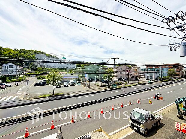 時間のゆとりと空間、爽やかな陽光がもたらす光と風を贅沢なまでに感じる暮らしが始まります。