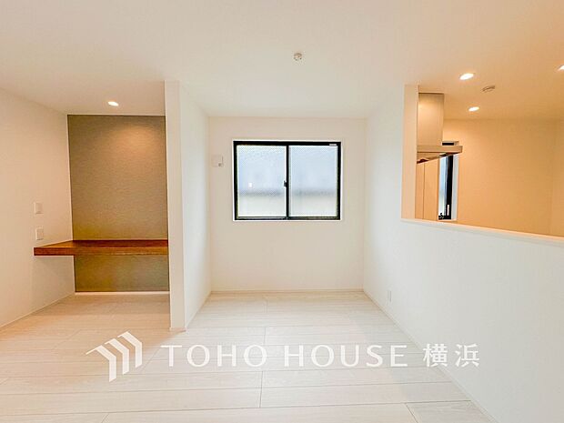 ここはみんなが集い、食事と楽しい会話が始まるスペース。