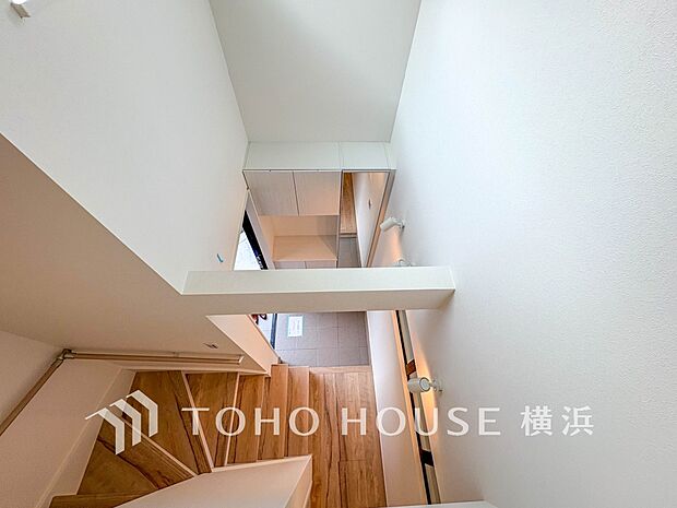 環境の良い場所にセンス良く暮らしたい、こだわりの室内には至福のシーンが繰り広げられます。