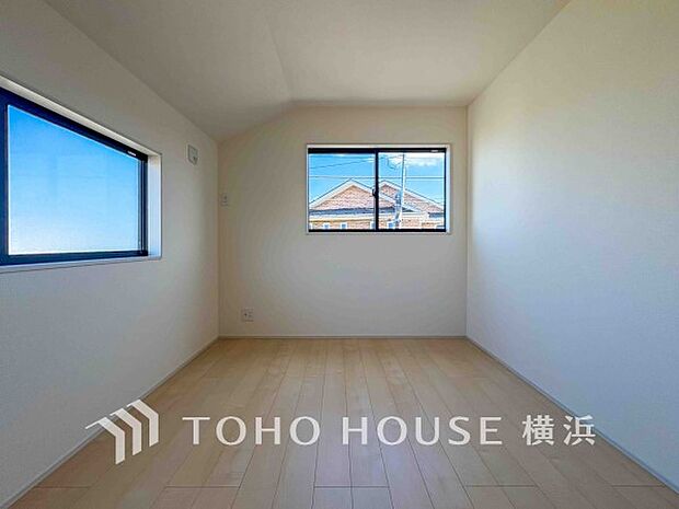 子供部屋にも嬉しい全居室収納スペース。お部屋が広々使用できます。