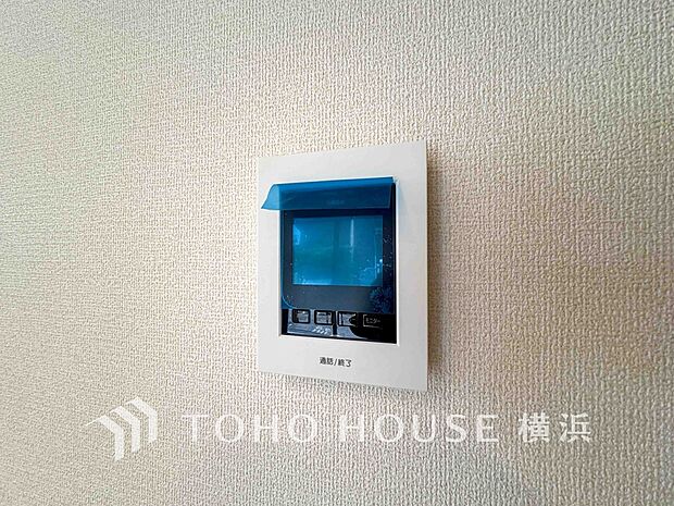 誰が来てもわかる様にモニター付きインターホンを設置。快適と安らぎを合わせた優しい設計。 