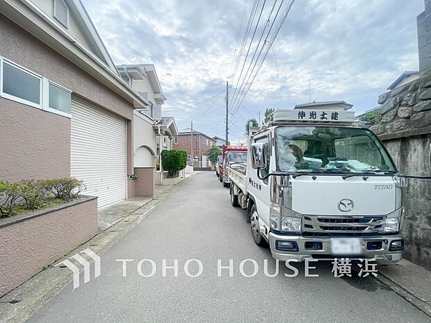 家の良し悪しだけでなく周辺環境も重要なポイント。（2025年6月撮影）