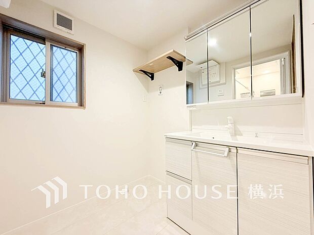 ご家族の1日が始まり、1日の終わりを締めくくる洗面空間。