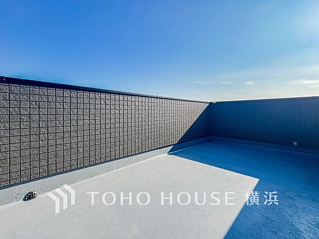 お部屋にも爽やかな風と暖かく柔らかな日差しが差し込み、毎日の暮らしを豊かに彩ります。