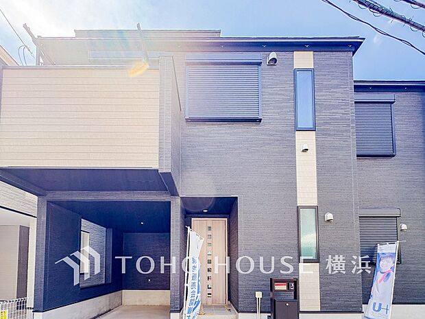 お住まいの顔となる玄関。住まう方のプライドを満たすクオリティを備えています。