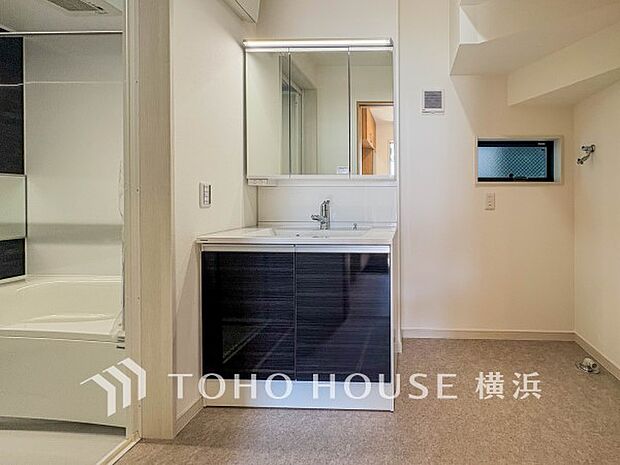 ご家族の1日が始まり、1日の終わりを締めくくる洗面空間。