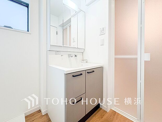 ご家族の1日が始まり、1日の終わりを締めくくる洗面空間。