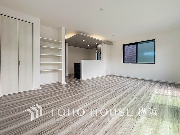 家族と過ごす時間を大切にしたい方にぴったりの明るくゆとりある住空間です。（C棟）