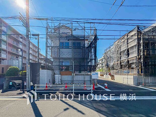 街並み全体のデザインへの拘りと充実した設備はきっとご満足いただける筈。(2025年7月撮影)