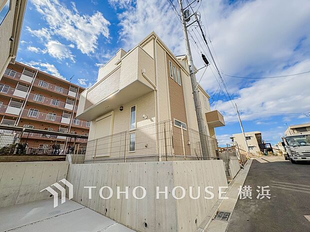 敷地内に駐車スペースがあると、日々の暮らしのをスムーズに運ぶ事が出来ます。