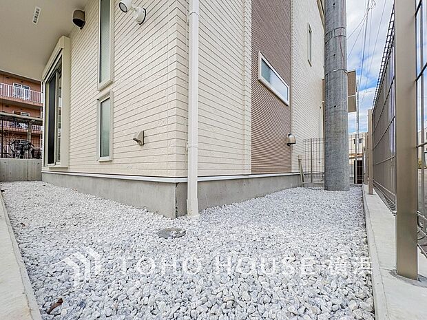 毎日の暮らしの中に癒しを与えてくれるお庭スペース。