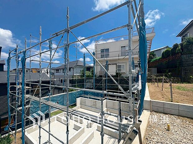 美しい街並みと穏やかな住環境でやすらぎの暮らしを叶えます。(2025年7月撮影)