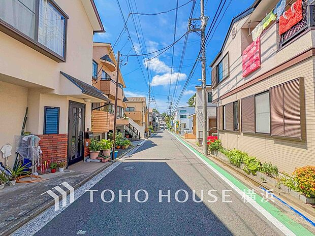 穏やかな住環境で子育てファミリーにもおすすめです。（2025年7月撮影）