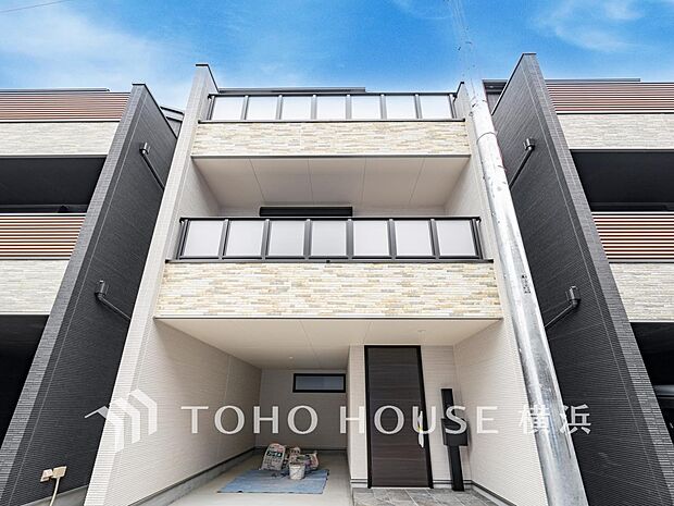 街並み全体のデザインへの拘りと充実した設備はきっとご満足いただける筈。（C号棟）